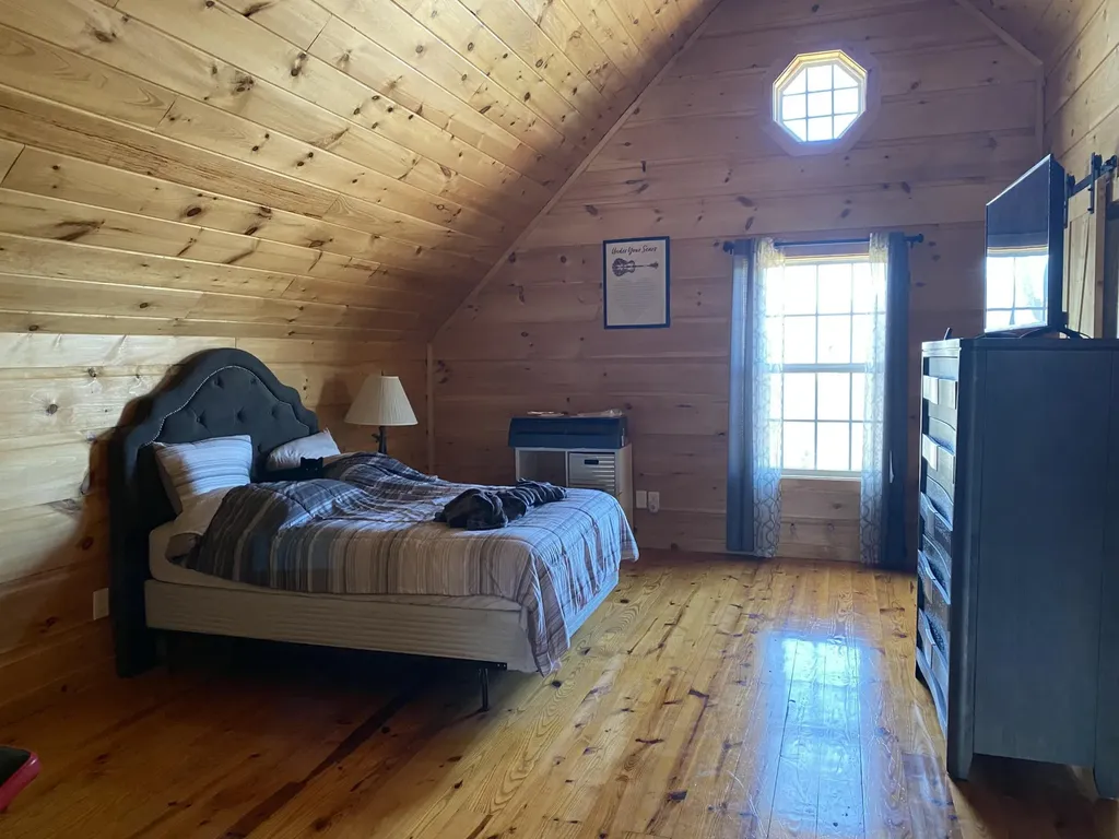 1751 County Road 50 Riceville TN 37370
