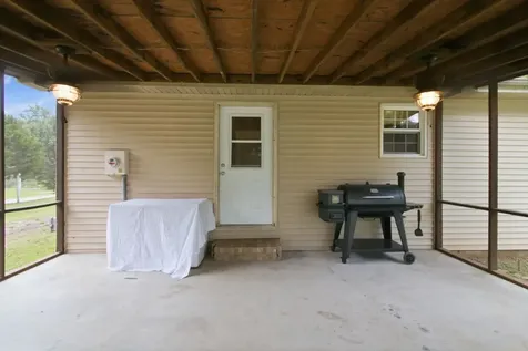 2097 Van Dyke Road Paris TN 38242