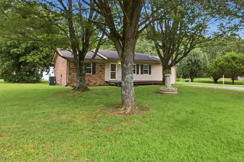 2097 Van Dyke Road Paris TN 38242