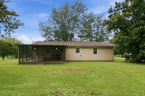 2097 Van Dyke Road Paris TN 38242