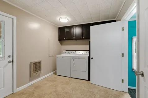 2097 Van Dyke Road Paris TN 38242
