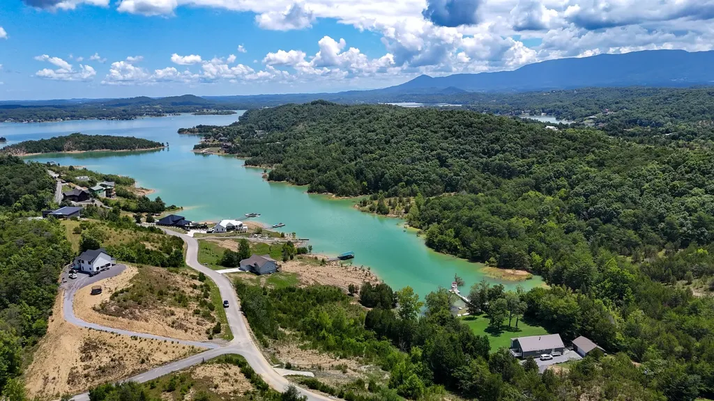 2 Emerald Pointe Boulevard Dandridge TN 37725