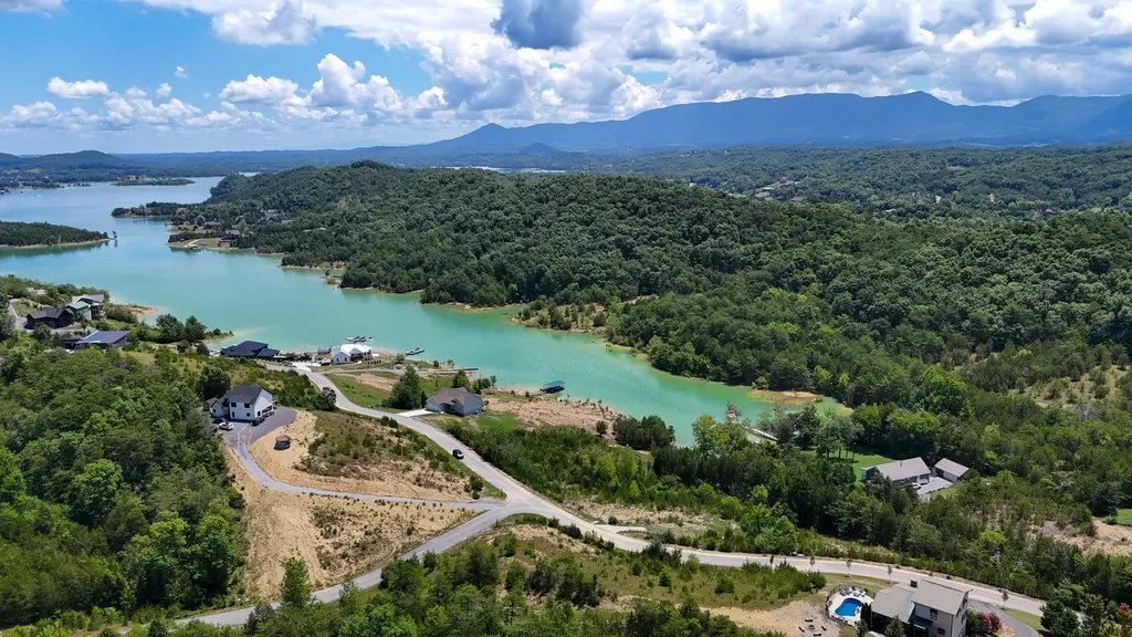2 Emerald Pointe Boulevard Dandridge TN 37725