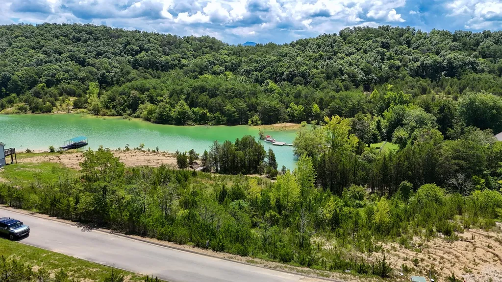 2 Emerald Pointe Boulevard Dandridge TN 37725