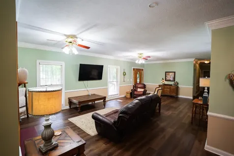 175 Sandy Circle Springville TN 38256