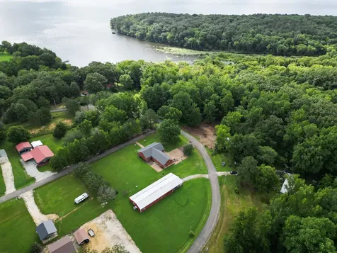 175 Sandy Circle Springville TN 38256