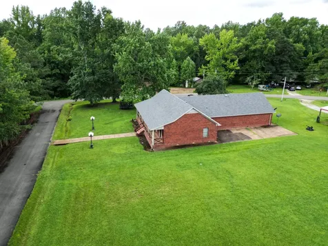 175 Sandy Circle Springville TN 38256