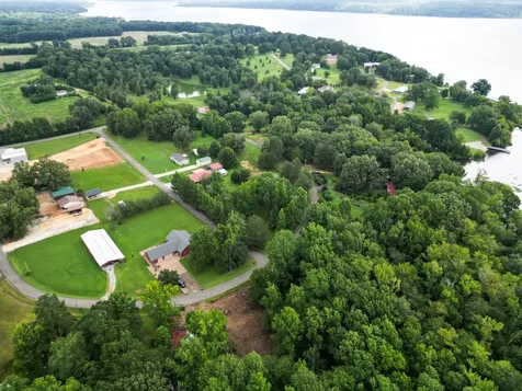 175 Sandy Circle Springville TN 38256