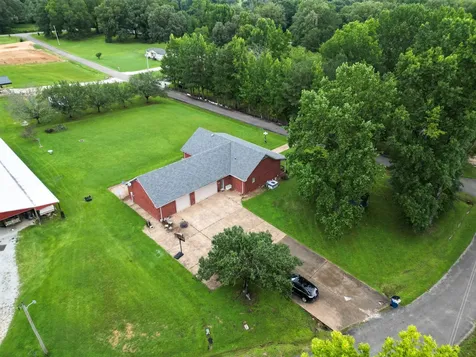 175 Sandy Circle Springville TN 38256