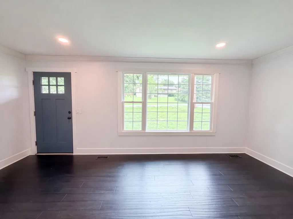 102 S Valley Road Hendersonville TN 37075