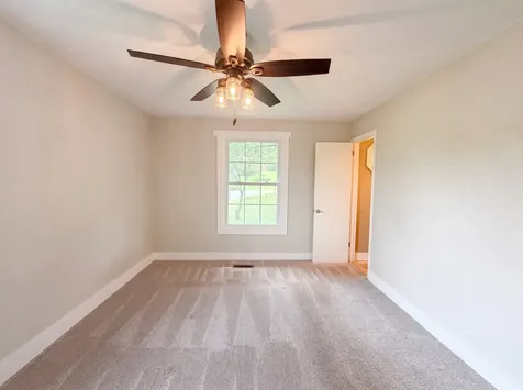 102 S Valley Road Hendersonville TN 37075