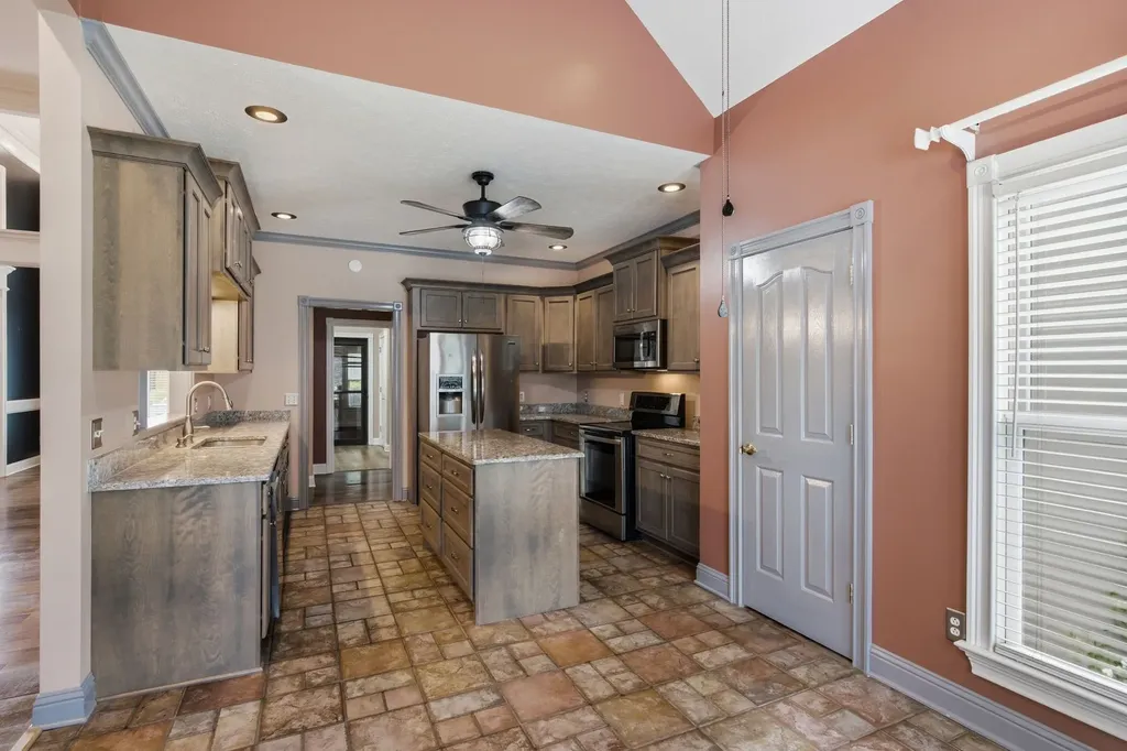 104 Clearview Court Springfield TN 37172
