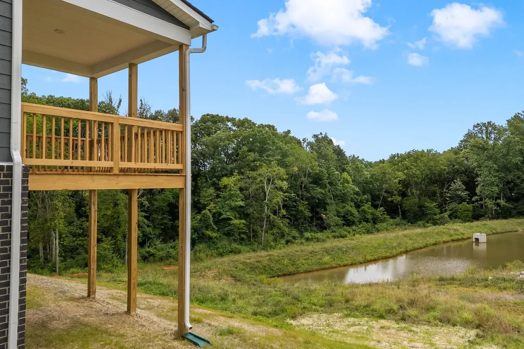 8008 Netterfield Drive White House TN 37188