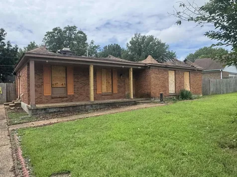 6555 Stockport Cove Memphis TN 38141