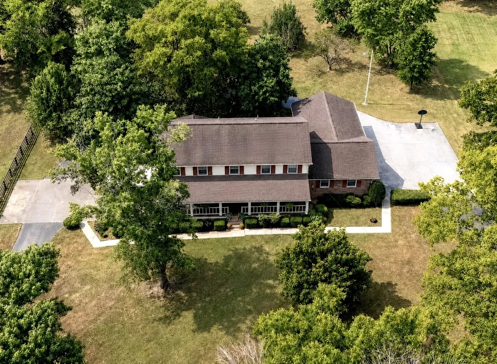 1322 Springfield Highway Goodlettsville TN 37072