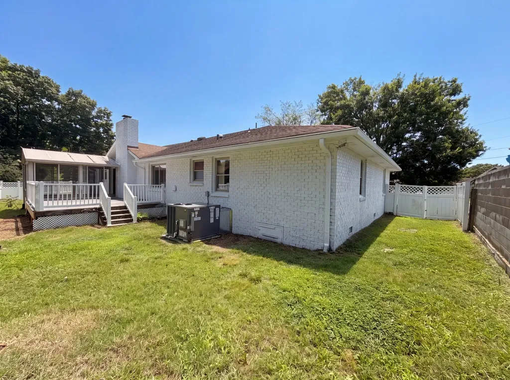 212 Islandia Ct, W Nashville TN 37217