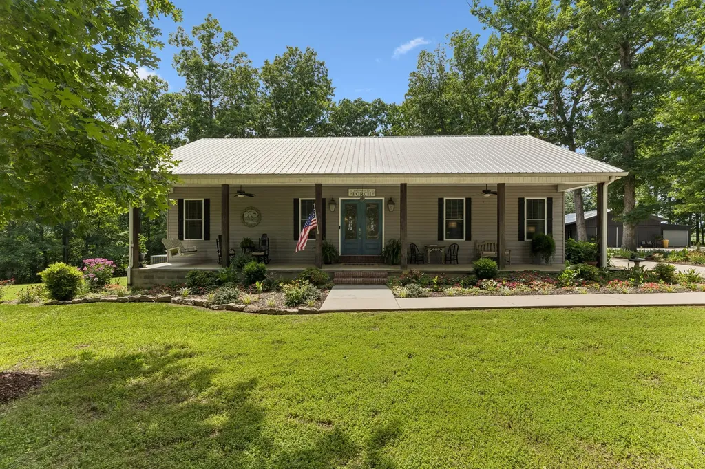 1 Lillie Lane Lawrenceburg TN 38464