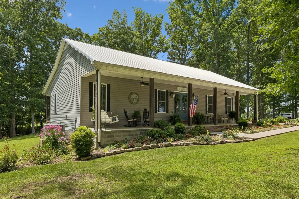 1 Lillie Lane Lawrenceburg TN 38464