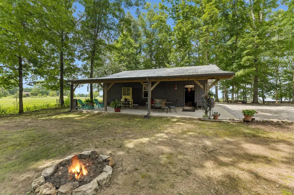 1 Lillie Lane Lawrenceburg TN 38464