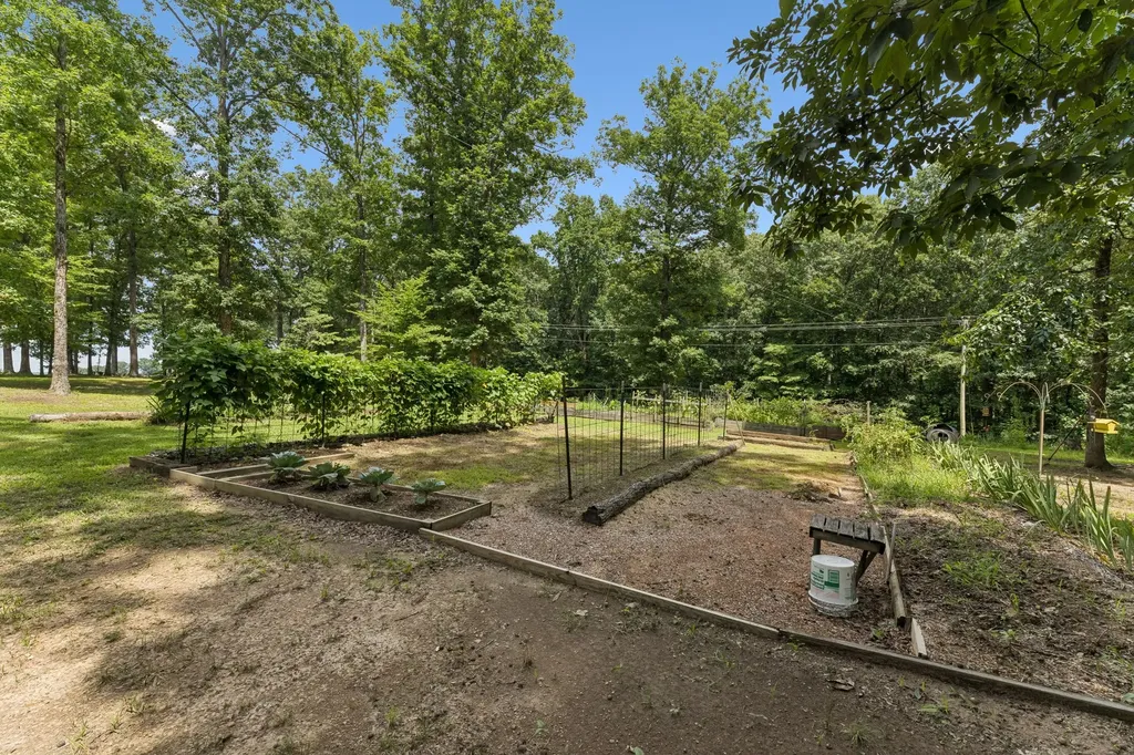 1 Lillie Lane Lawrenceburg TN 38464