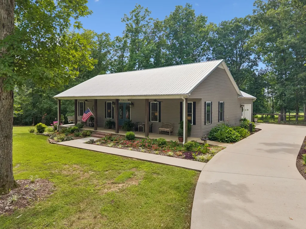 1 Lillie Lane Lawrenceburg TN 38464