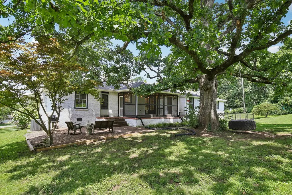 463 Walton Ferry Road Hendersonville TN 37075