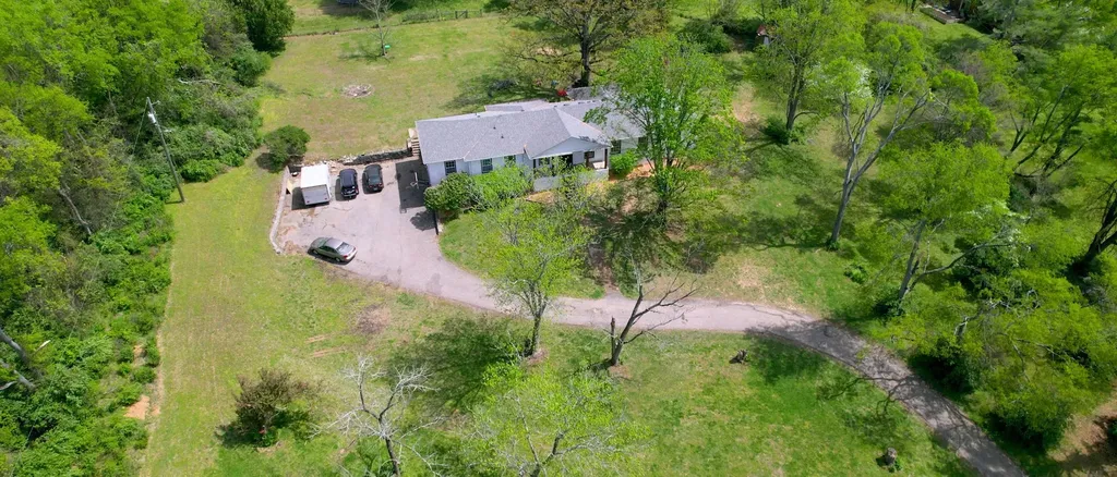 463 Walton Ferry Road Hendersonville TN 37075