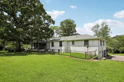 463 Walton Ferry Road Hendersonville TN 37075