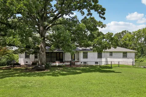 463 Walton Ferry Road Hendersonville TN 37075