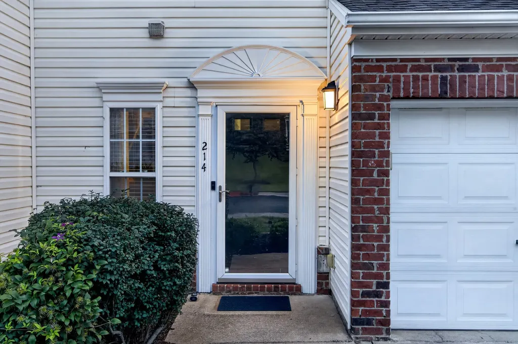 7277 Charlotte Pike Nashville TN 37209