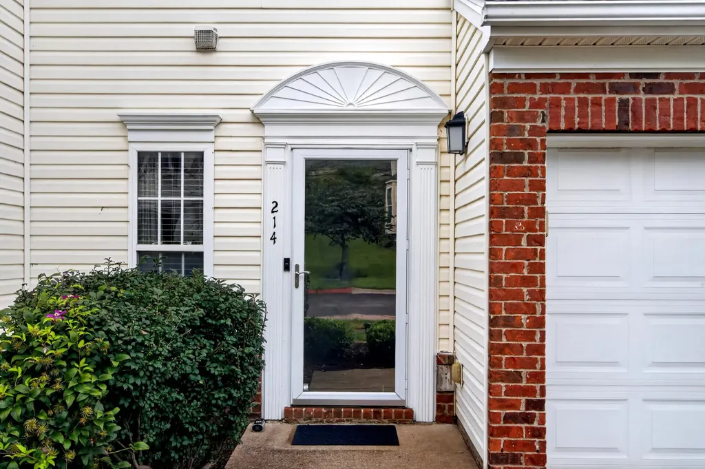 7277 Charlotte Pike Nashville TN 37209