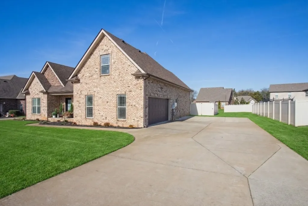 221 Waldron View Drive Murfreesboro TN 37130