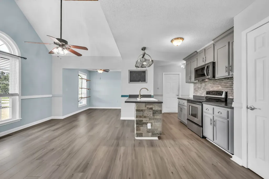 412 Martin Road Clarksville TN 37042