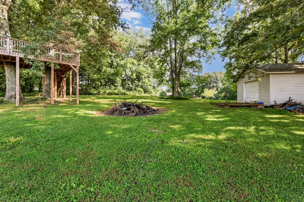 412 Martin Road Clarksville TN 37042