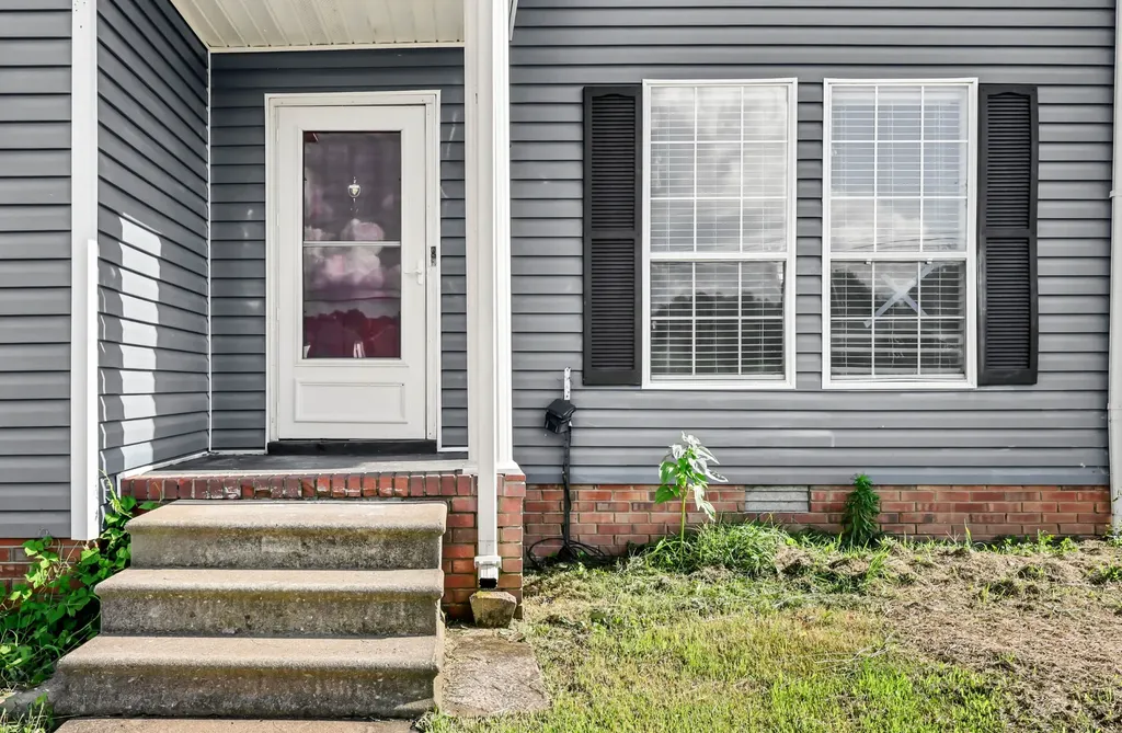 412 Martin Road Clarksville TN 37042