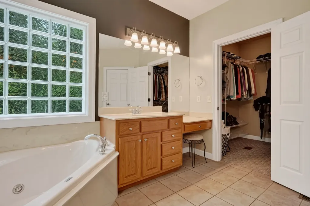 358 Andrew Jackson Boulevard Dowelltown TN 37059
