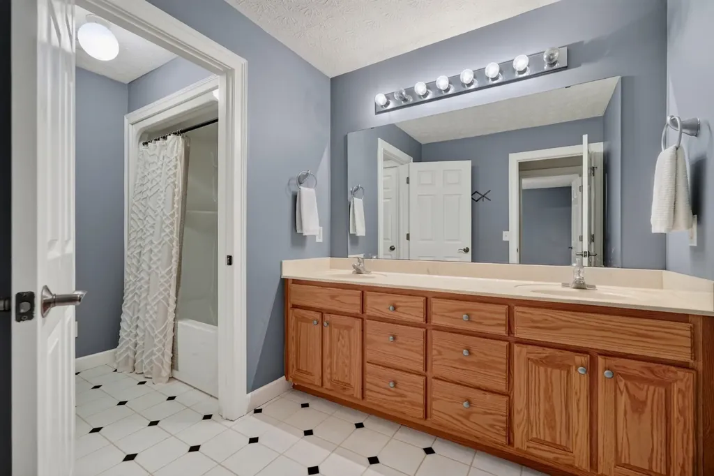 358 Andrew Jackson Boulevard Dowelltown TN 37059