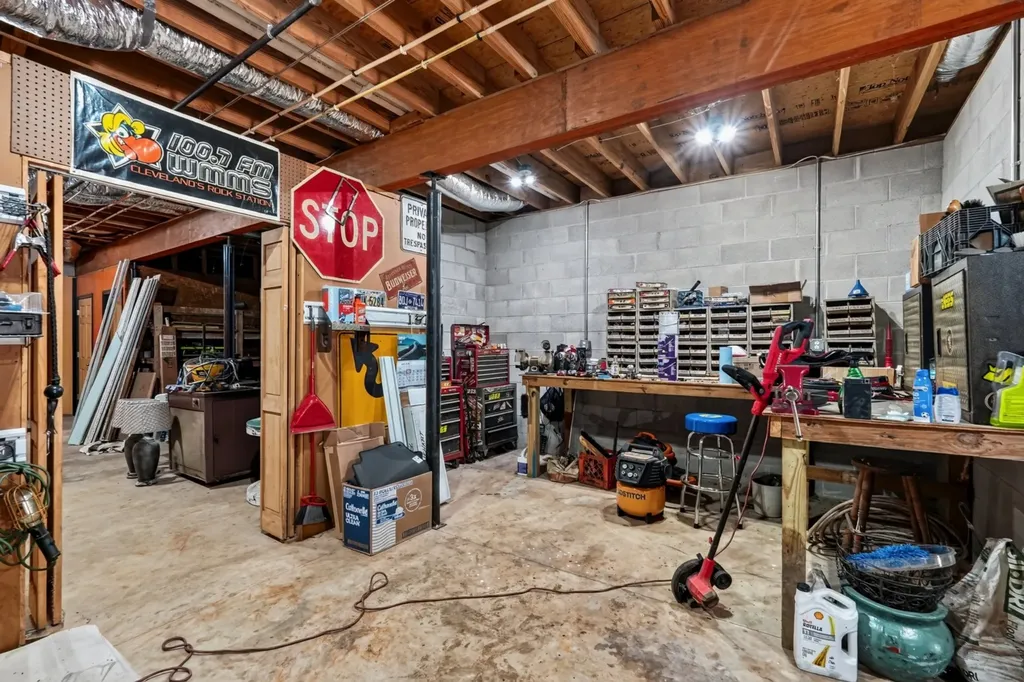 358 Andrew Jackson Boulevard Dowelltown TN 37059