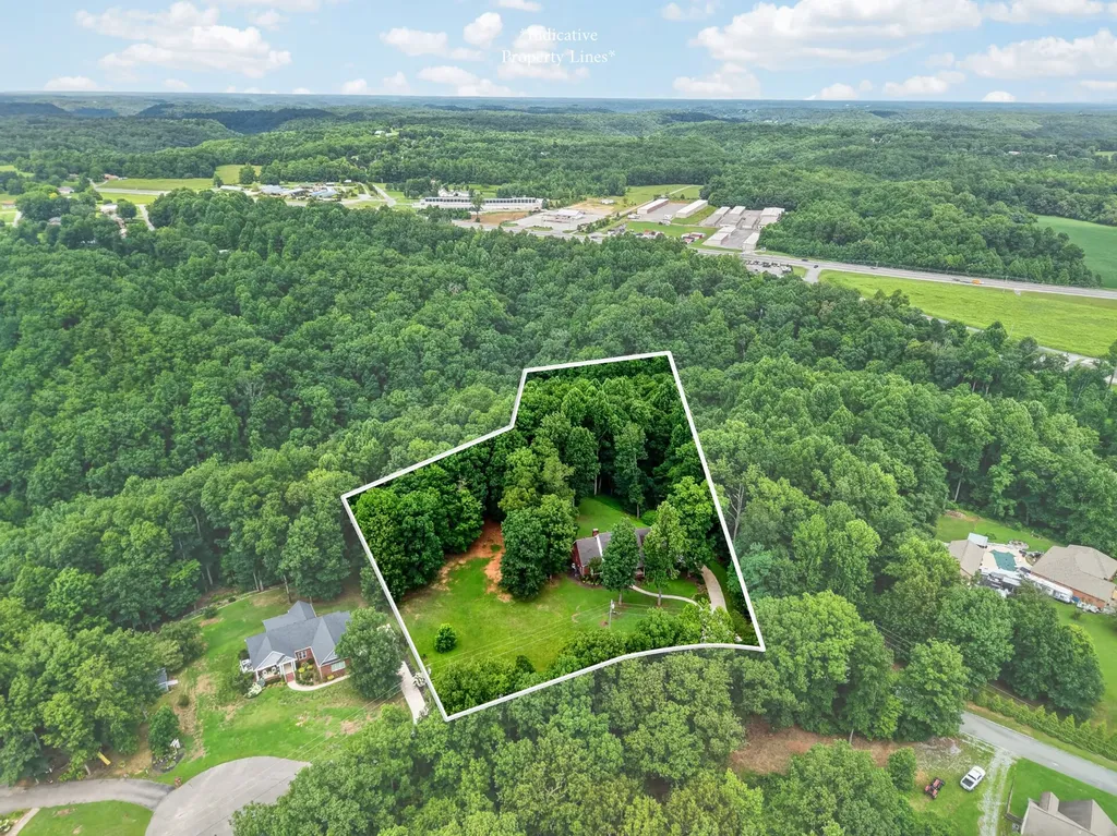 358 Andrew Jackson Boulevard Dowelltown TN 37059