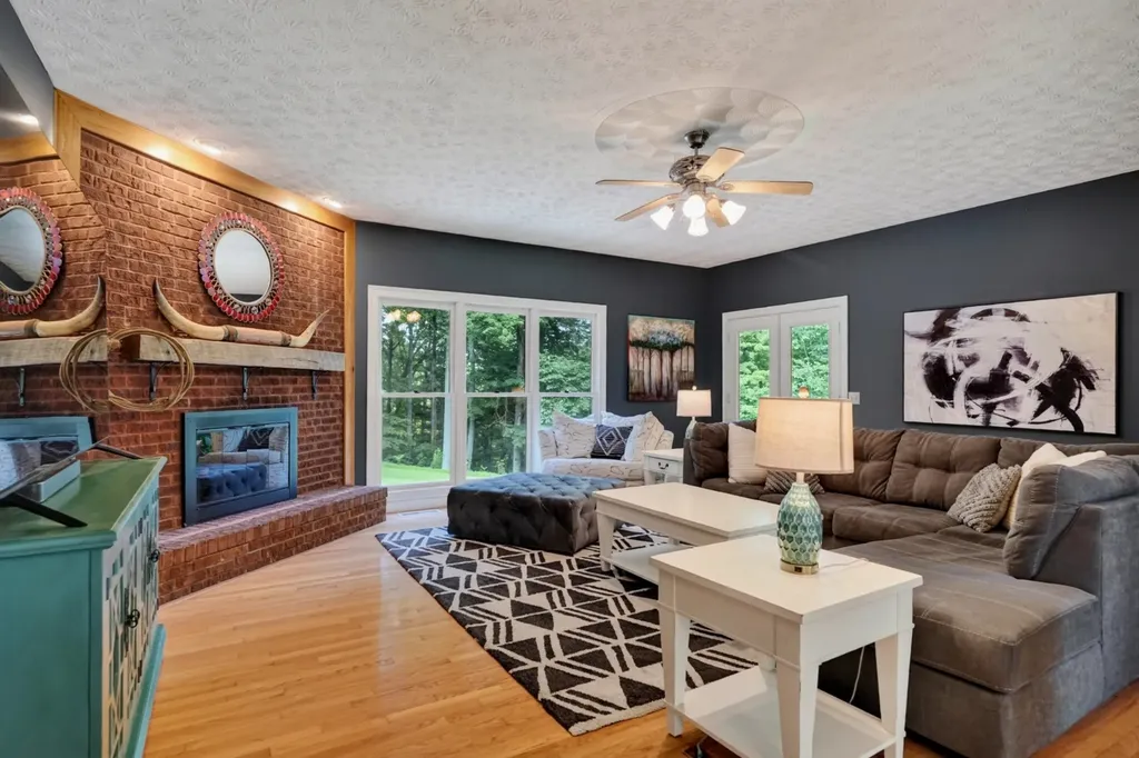 358 Andrew Jackson Boulevard Dowelltown TN 37059