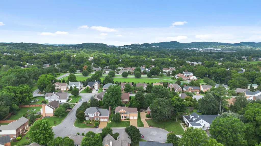 309 Fielding Crest Brentwood TN 37027