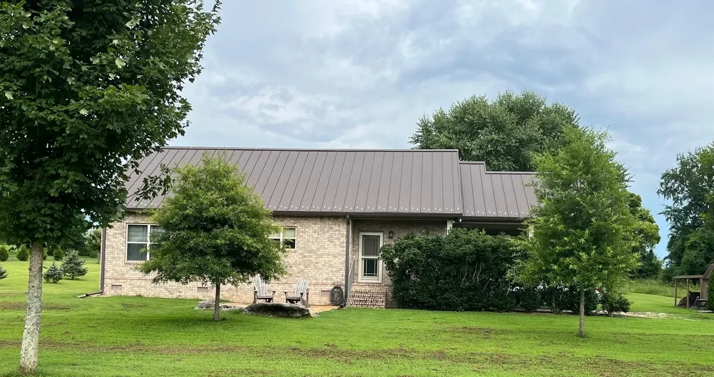 3051 Campbellsville Pike Columbia TN 38401