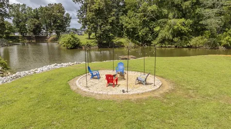 377 Jett Drive Clifton TN 38425