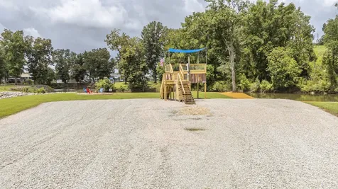 377 Jett Drive Clifton TN 38425