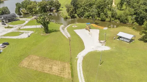 377 Jett Drive Clifton TN 38425