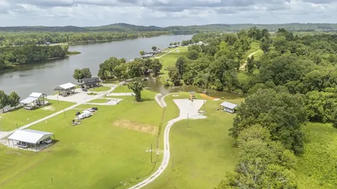 377 Jett Drive Clifton TN 38425