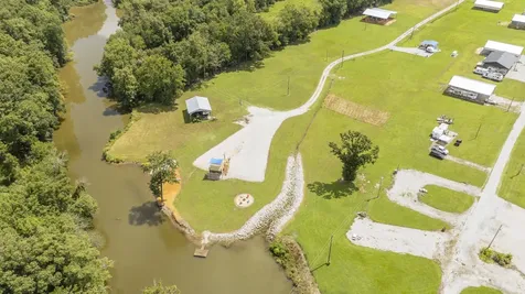 377 Jett Drive Clifton TN 38425