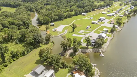 377 Jett Drive Clifton TN 38425