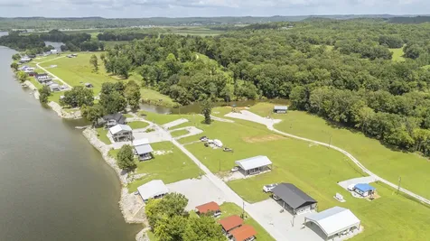 377 Jett Drive Clifton TN 38425