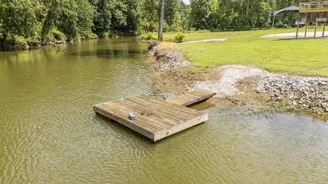 377 Jett Drive Clifton TN 38425